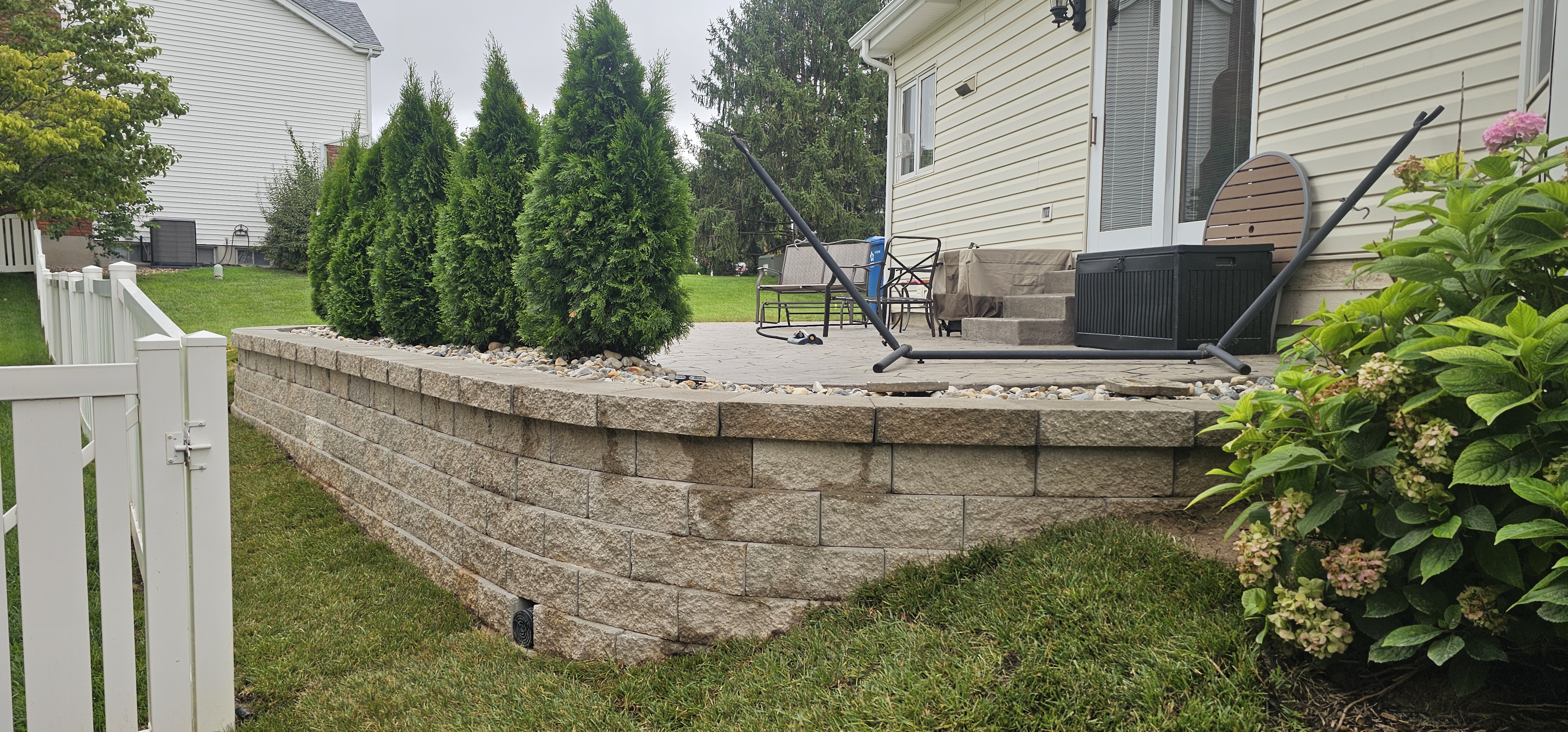 Landscape retaining walls in St. Charles, Missouri